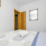 In With Wifi Apartman Maslenica
