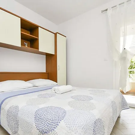 Appartement In With Wifi Maslenica